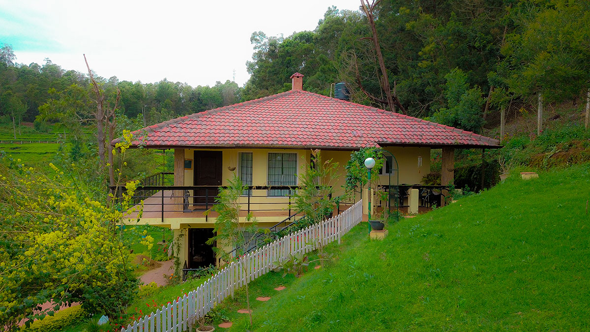 stone roof building stay of Cassiopeia kotagiri