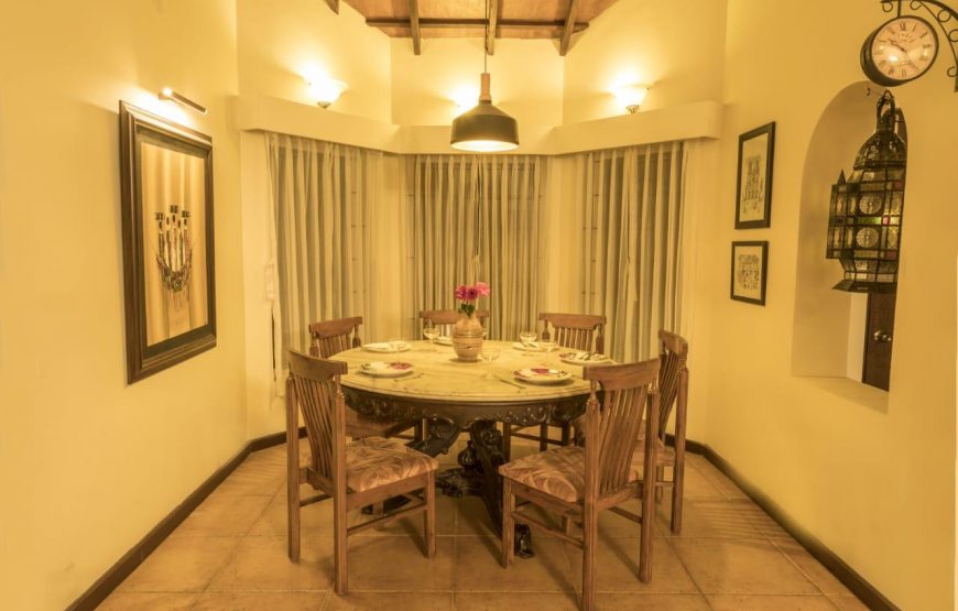 dining table of serenity homestay kotagiri